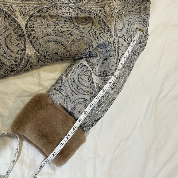 Chico's NWT Jacquard Jacket Convertible Faux Fur Cuff Cream Silver size 1P 8-10P - Picture 9 of 13
